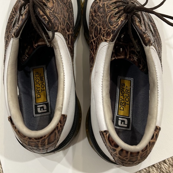 Men’s size 11 Footjoy golf shoes - Picture 5 of 6